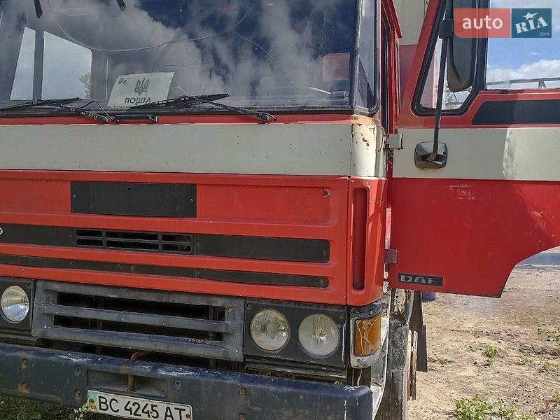 Грузовой фургон DAF 2100 1988 в Львове