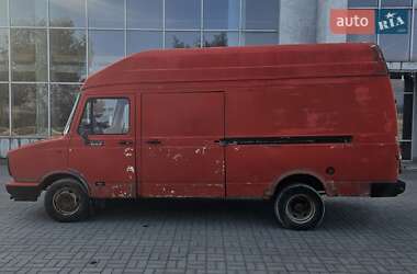 Грузовой фургон DAF 400 груз. 1991 в 