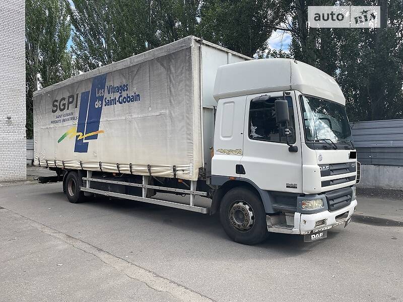 Тентованый DAF 75 2002 в Днепре