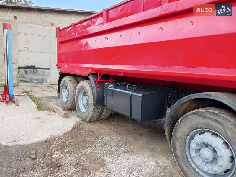 Самосвал DAF 85 1999 в Ровно