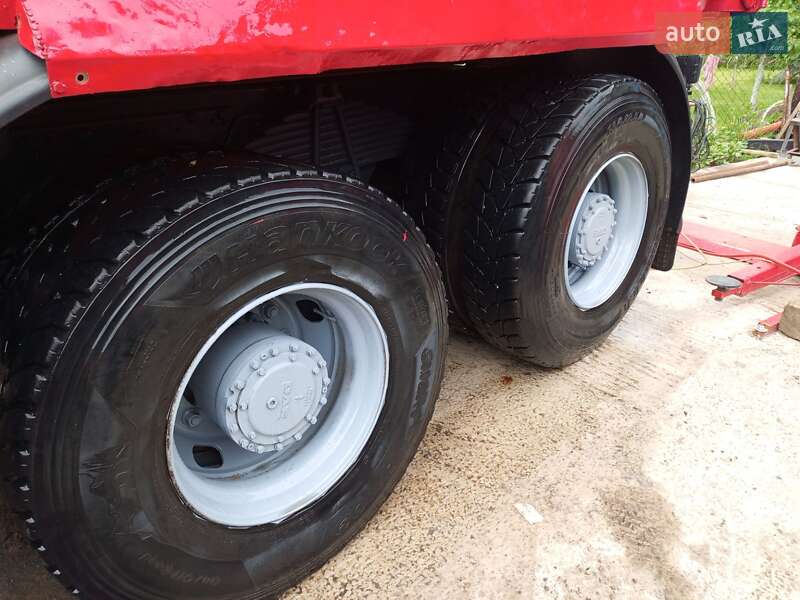 Самосвал DAF 85 1999 в Ровно