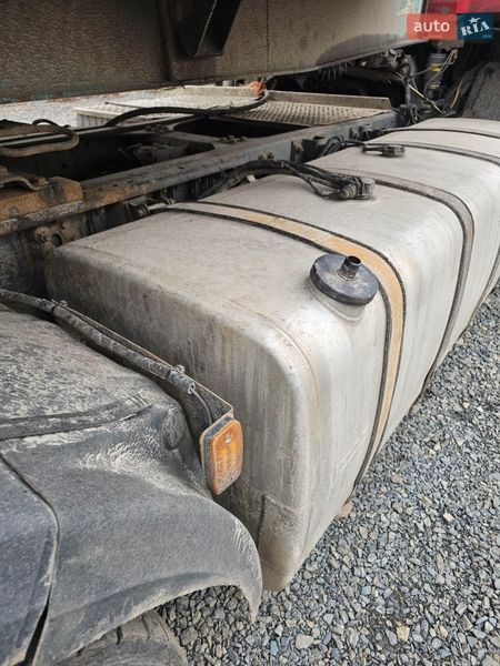 Тягач DAF 85 2005 в Кривом Роге