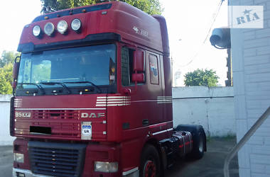 Тягач DAF 95 2001 в Киеве