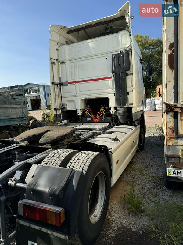 Тягач DAF 95 2006 в Коростышеве