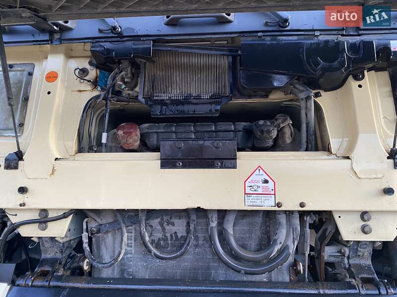 Грузовой фургон DAF 95 2001 в Черновцах