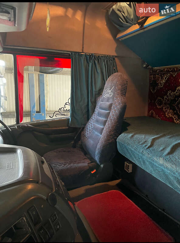 Тягач DAF 95 2004 в Василькове