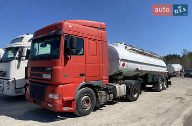 Тягач DAF 95 2003 в 