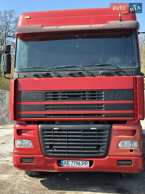 DAF 95 1998