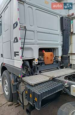 Тягач DAF 95 2001 в 