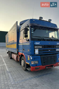 Рефрижератор DAF 95 2000 в Ровно