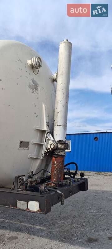 Тягач DAF 95 1999 в Днепре