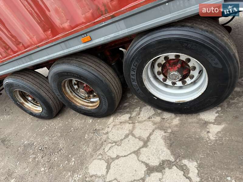 Тягач DAF 95 2003 в Прилуках