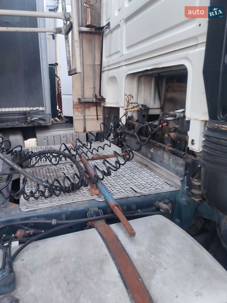 Самосвал DAF 95 2003 в Буче