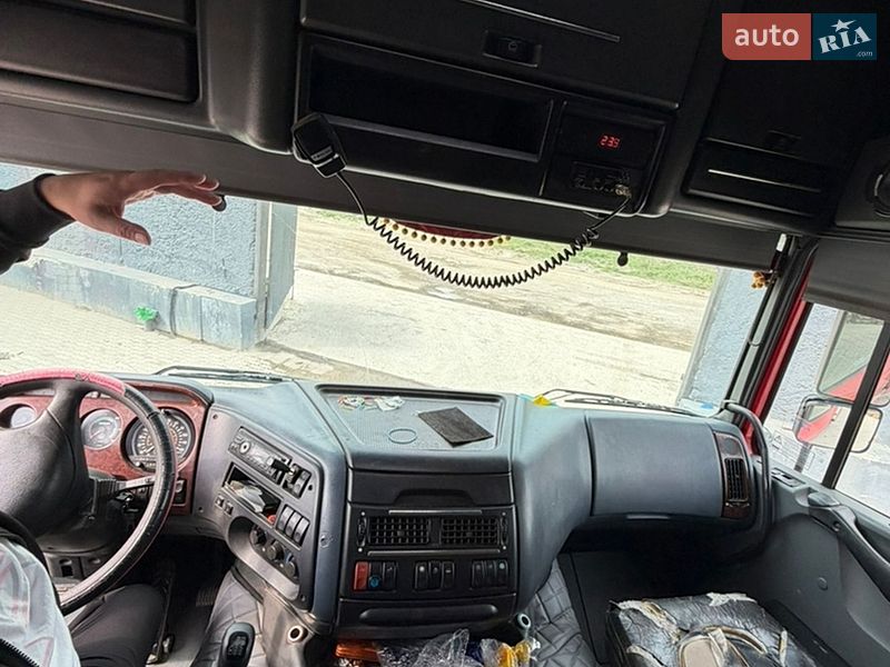 Тягач DAF 95 2002 в Львове