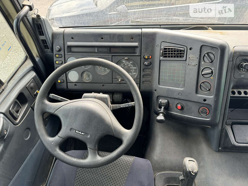 Грузовой фургон DAF AE 85XC 2000 в Кривом Роге
