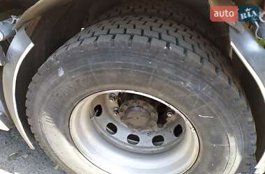 Грузовой фургон DAF AE 1999 в 