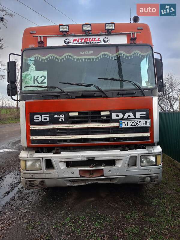 Зерновоз DAF ATI 1990 в Гадяче