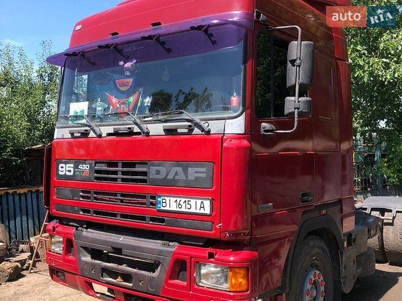 Тягач DAF ATI 1997 в Золотоноше