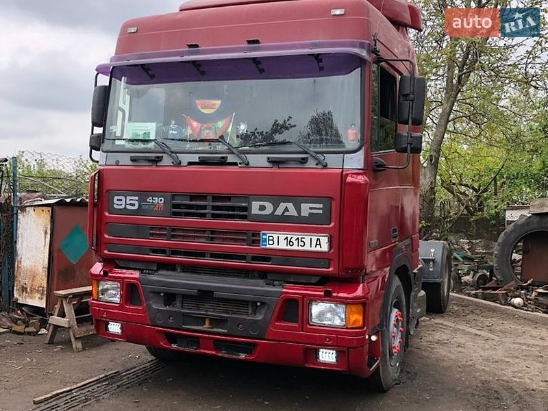 Тягач DAF ATI 1997 в Золотоноше