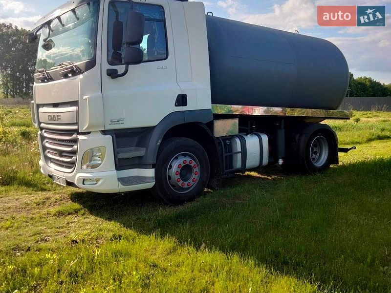 Машина ассенизатор (вакуумная) DAF CF 290FT 2014 в Василькове фото Машина ассенизатор (вакуумная) DAF CF 290FT 2014 в Василькове