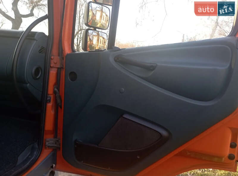 Вантажний фургон DAF CF 75 2003 в Болграді