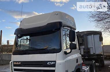 Тягач DAF CF 85 2010 в Костополе