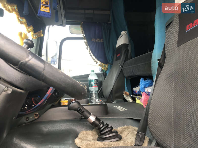 Тягач DAF CF 85 2002 в Дніпрі