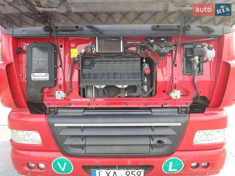 Тягач DAF CF 85 2011 в Славуте