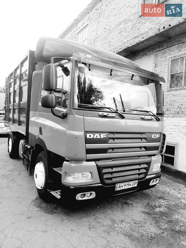 Самосвал DAF CF 85 2007 в Александрие