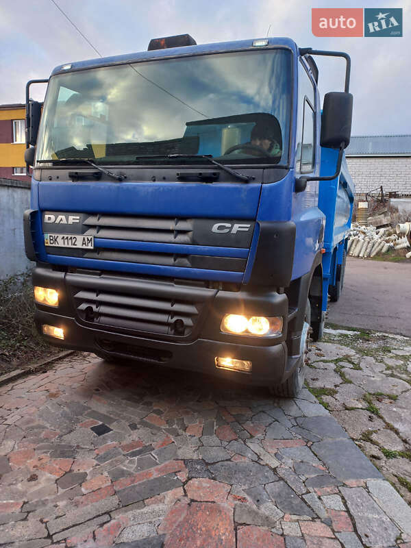 Самосвал DAF CF 85 2004 в Ровно