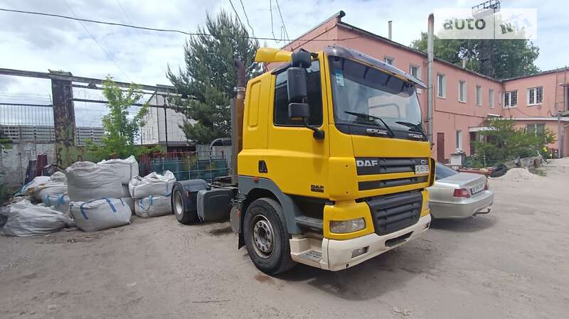 Тягач DAF CF 85 2005 в 