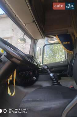 Тягач DAF CF 85 2013 в 