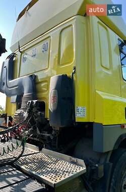 Тягач DAF CF 85 2011 в 