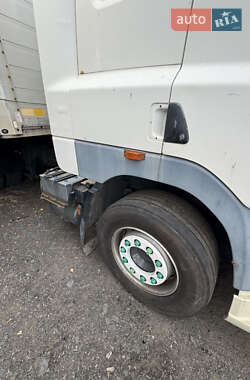 Тягач DAF CF 85 2004 в 