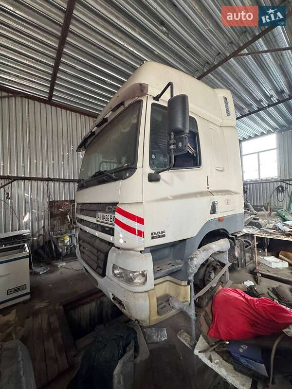 Тягач DAF CF 85 2001 в Киеве