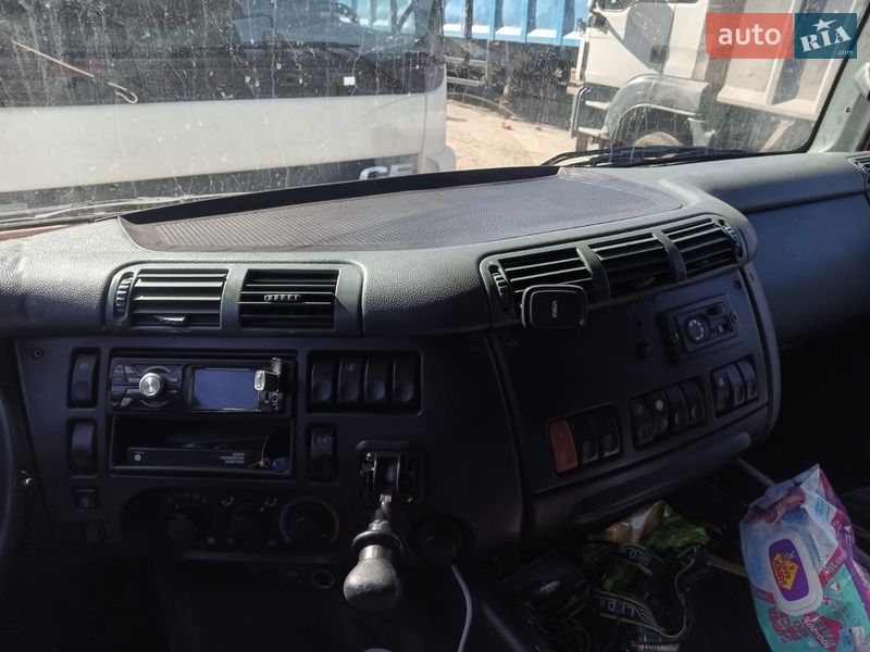 Тягач DAF CF 85 2004 в Луцке фото 3 Тягач DAF CF 85 2004 в Луцке