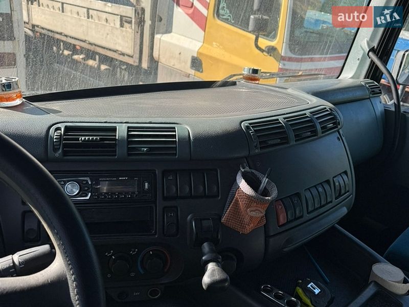 Контейнеровоз DAF CF 85 2005 в Хмельницькому