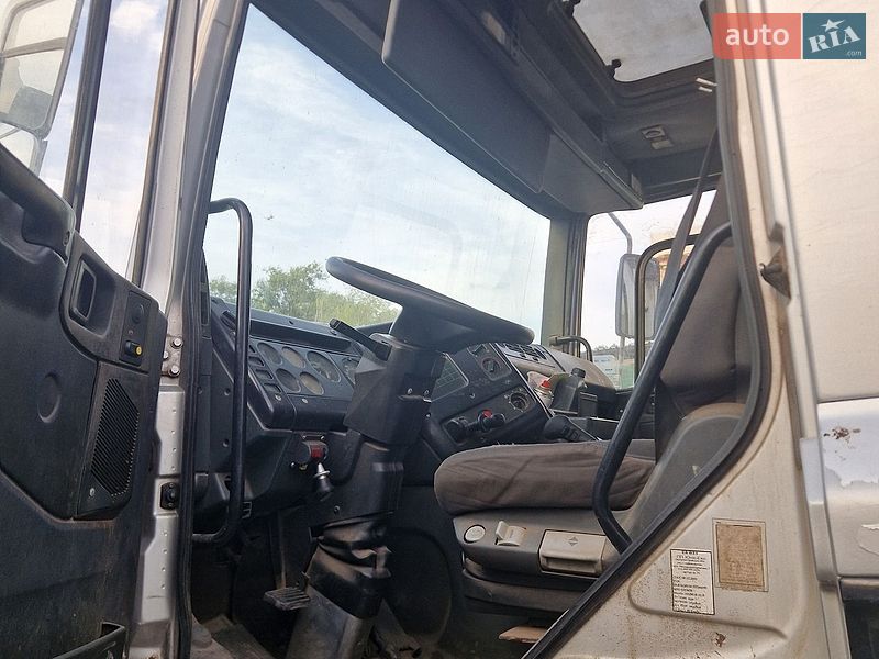 Самосвал DAF CF 85 2002 в Днепре