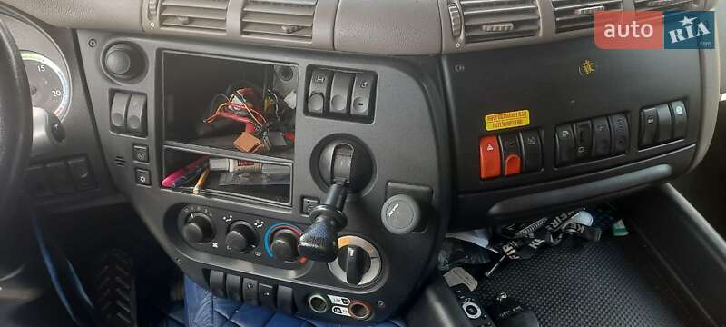 Самосвал DAF CF 2012 в Киеве