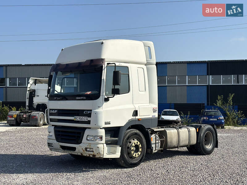 Тягач DAF CF 2005 в Пустомытах