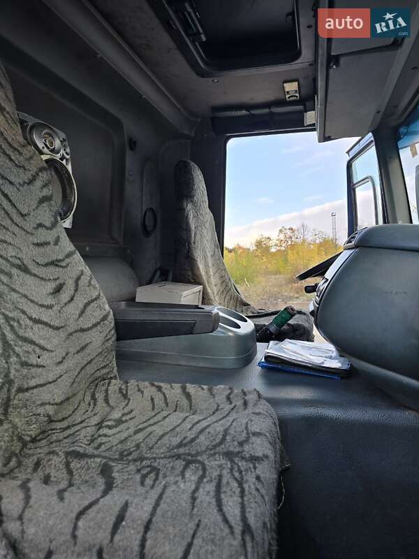 Грузовой фургон DAF CF 2003 в Запорожье