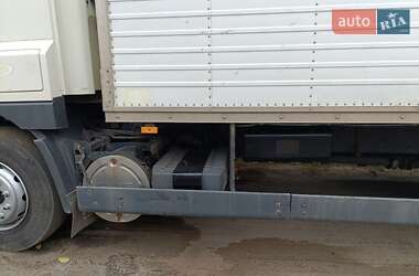 Грузовой фургон DAF CF 2002 в Харькове