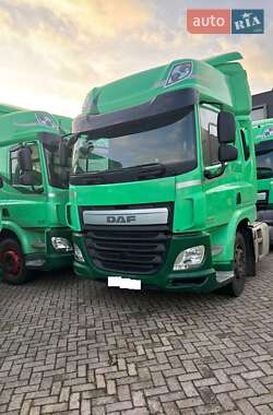 Тягач DAF CF 2016 в Чернівцях