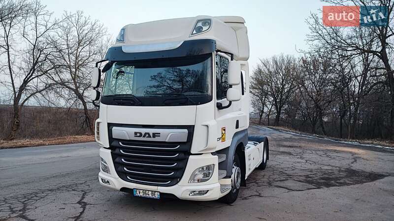 Тягач DAF CF 2018 в Дубно