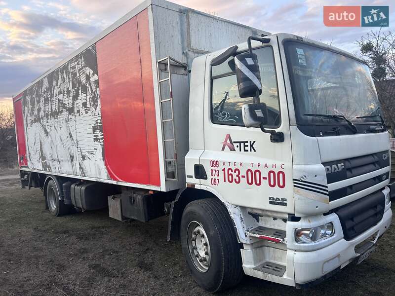 Вантажний фургон DAF CF 2005 в 