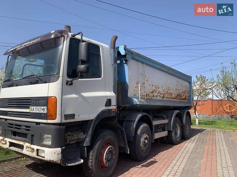 Самосвал DAF CF 2001 в 