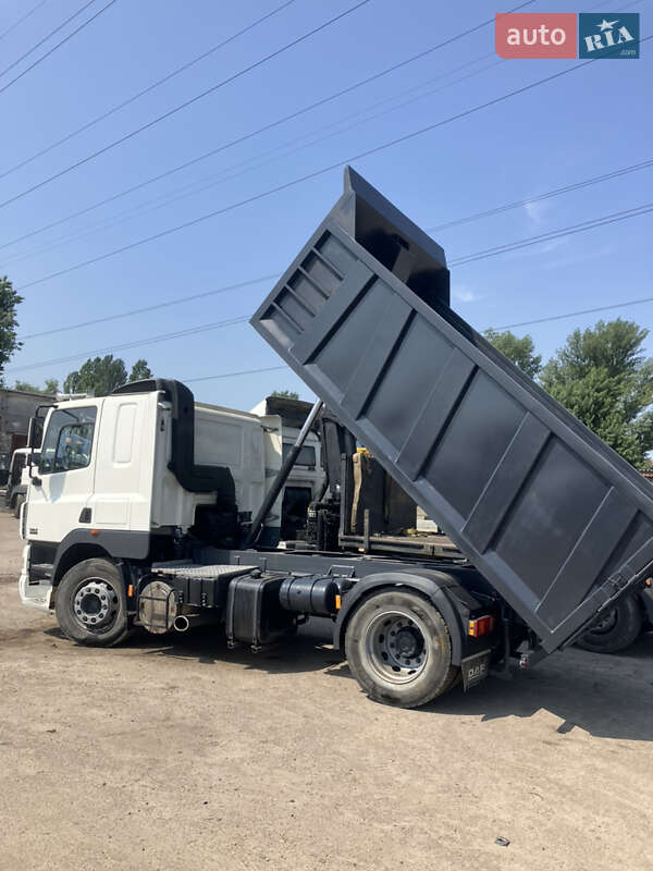 Самоскид DAF CF 2002 в Києві