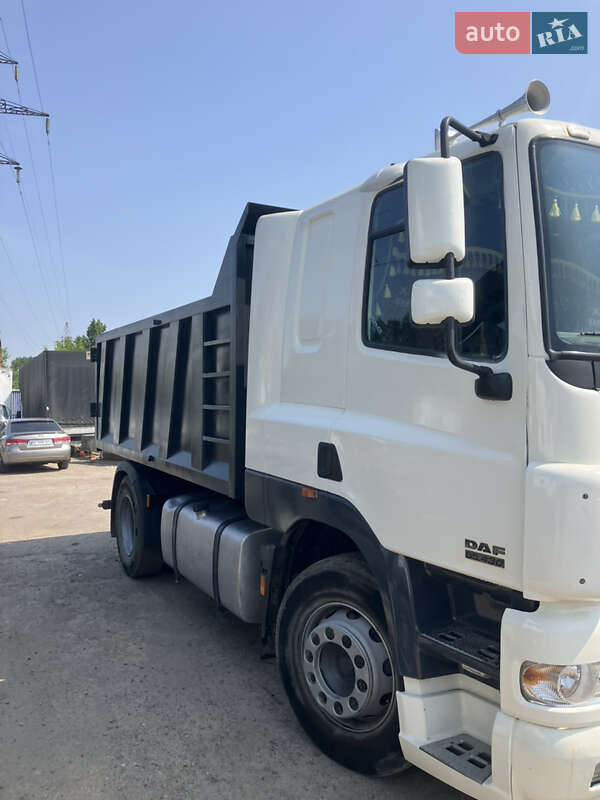 Самоскид DAF CF 2002 в Києві