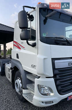 Тягач DAF CF 2015 в 