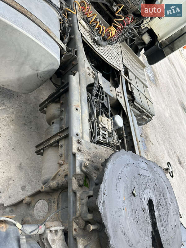 Тягач DAF CF 2008 в Жашкове